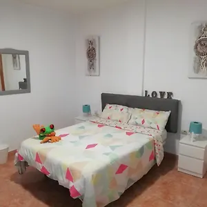 https://tree-bedroom-apartament-near-santa-cruz.tenerifehoteles.net